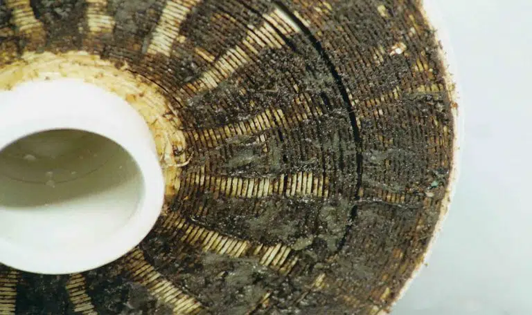 An RO membrane system with indicators showing high pressure and fouling alerts