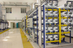 A large-scale SWRO plant with its complex piping and filtration systems